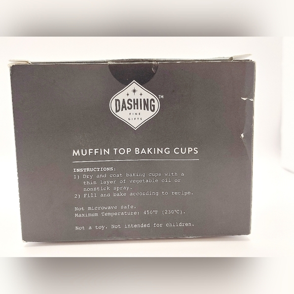 Dashing Gifts Silicone Cupcake Baking Cups‎ | Muffin Tops Set of 4 - Picture 3 of 5